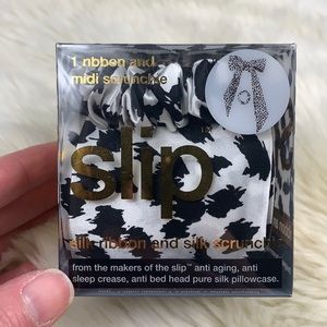 NIB Slip black and white ribbon and scrunchie